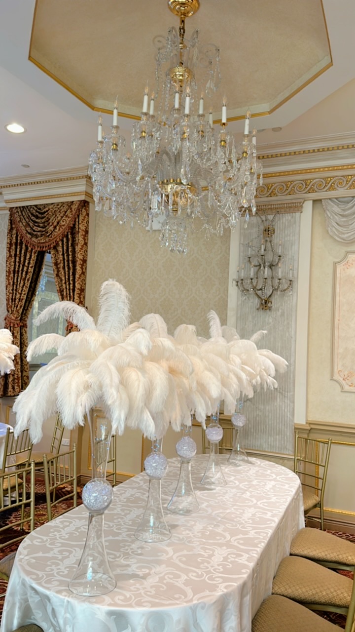 Elegant Feather Centerpieces